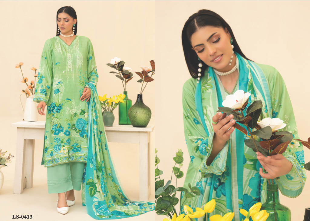 Fresh Green Floral Embroidered Kurti with Matching Dupatta – Elegant and Vibrant