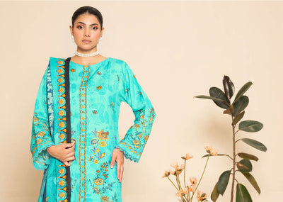 Turquoise Floral Embroidered Kurti with Contrast Dupatta – Fresh and Elegant