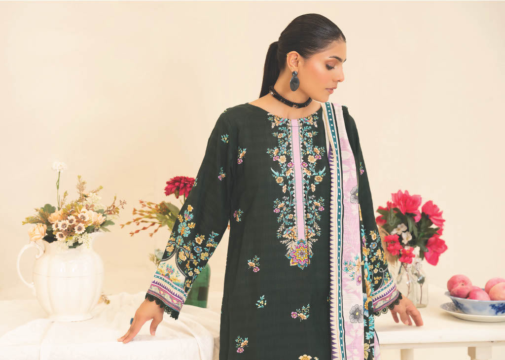 Elegant Black Floral Embroidered Kurti with Multicolor Dupatta – Timeless and Chic